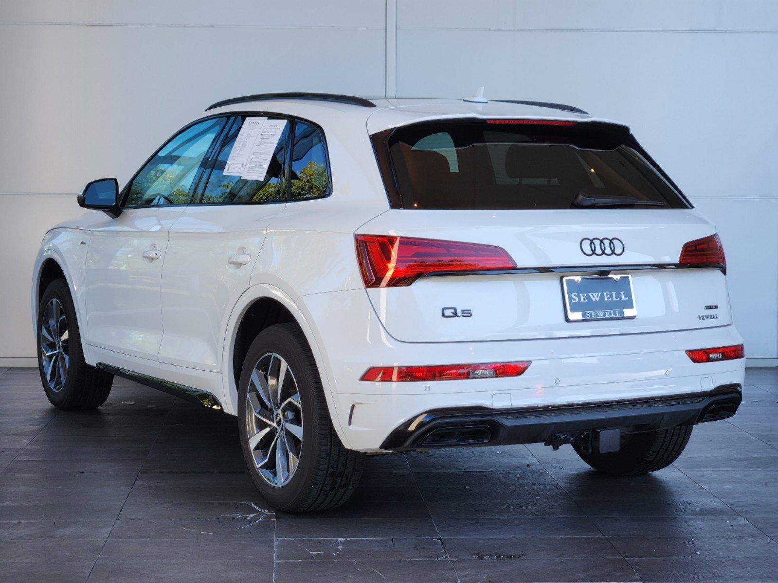 2024 Audi Q5 Vehicle Photo in HOUSTON, TX 77079-1502