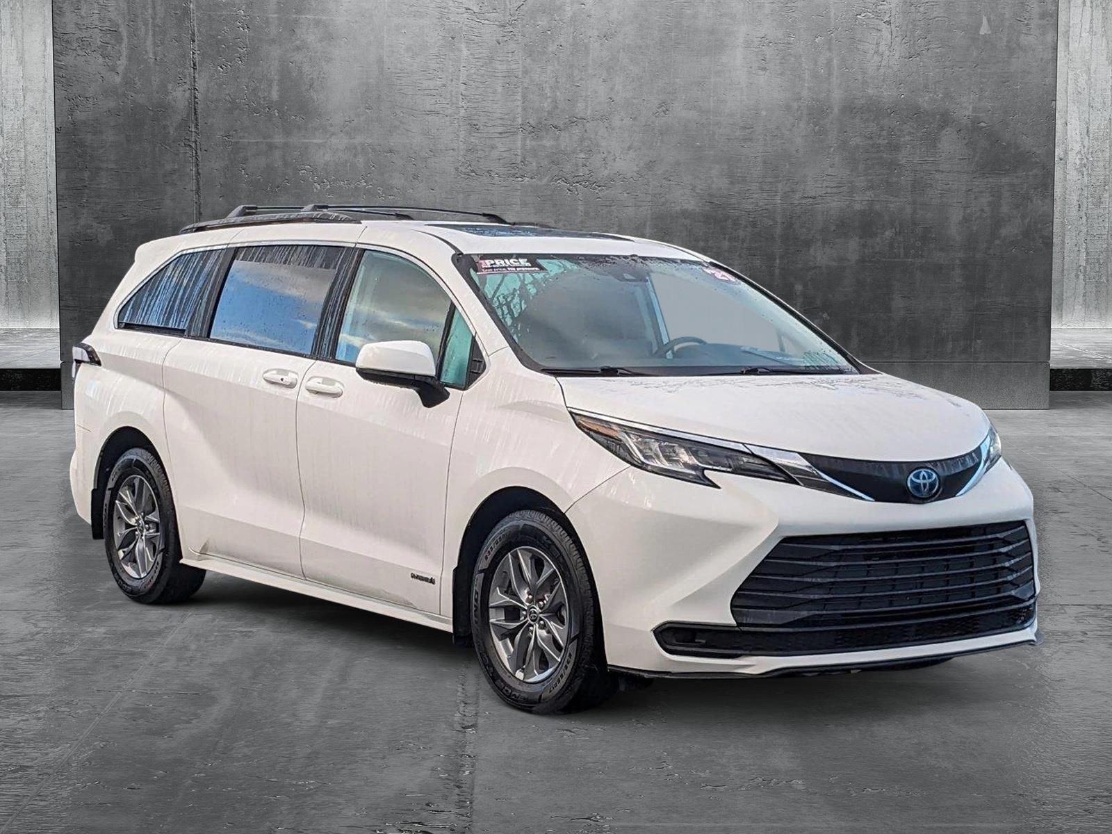 2021 Toyota Sienna Vehicle Photo in Sanford, FL 32771