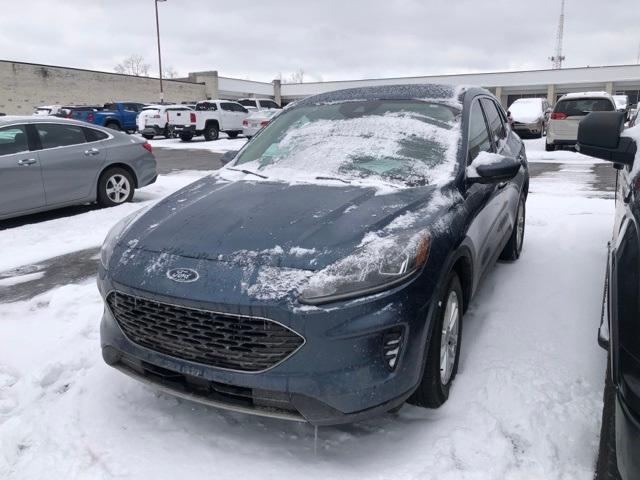 2020 Ford Escape Vehicle Photo in Akron, OH 44312