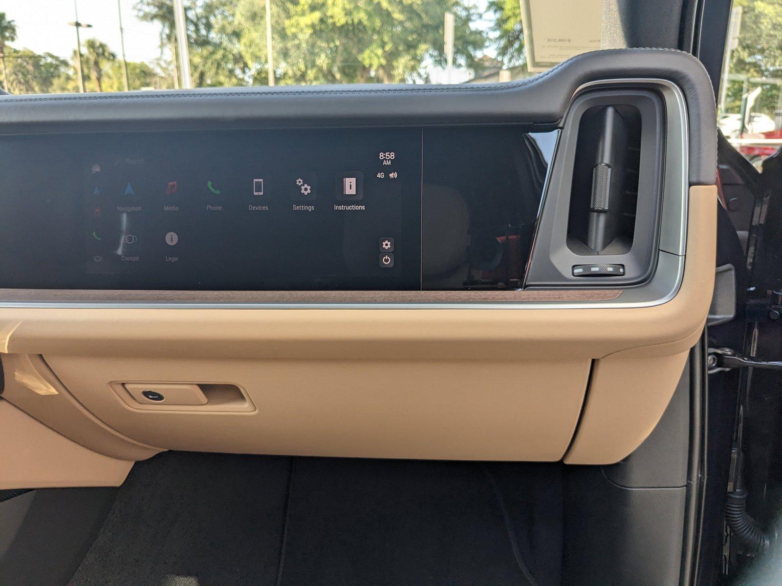 2024 Porsche Cayenne Vehicle Photo in Maitland, FL 32751