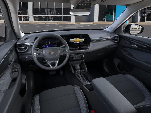 2025 Chevrolet Trailblazer Vehicle Photo in MOON TOWNSHIP, PA 15108-2571