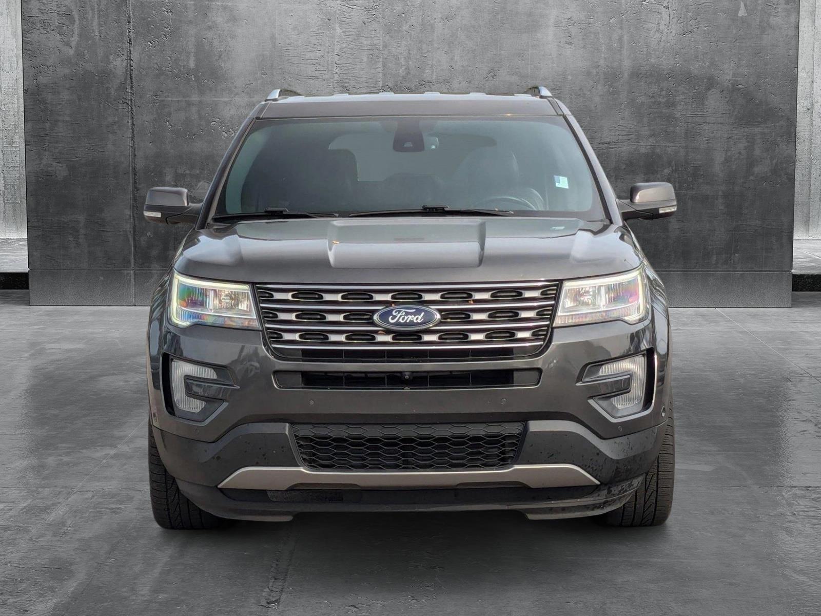 2017 Ford Explorer Vehicle Photo in St. Petersburg, FL 33713