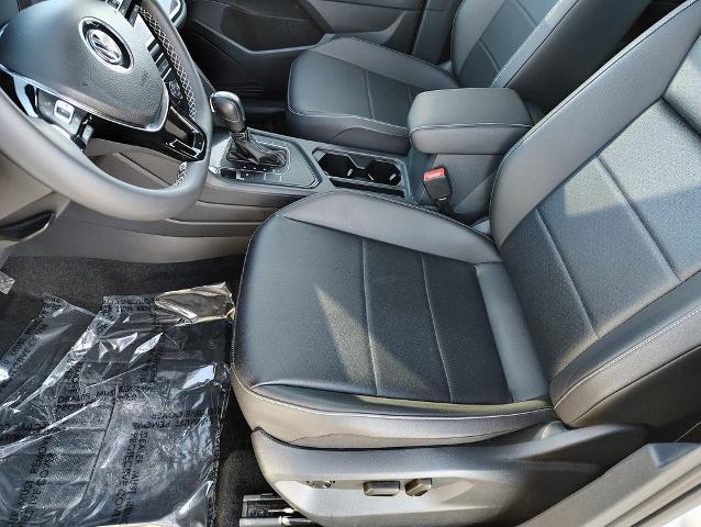 2021 Volkswagen Tiguan Vehicle Photo in GREEN BAY, WI 54304-5303