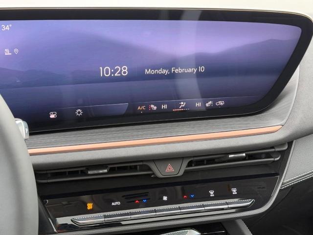 2025 Buick Envision Vehicle Photo in COLUMBIA, MO 65203-3903