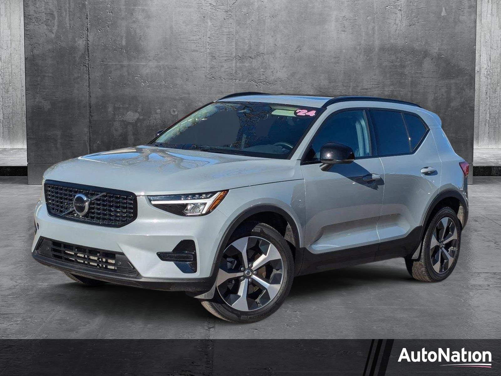 2024 Volvo XC40 Vehicle Photo in LONE TREE, CO 80124-2750