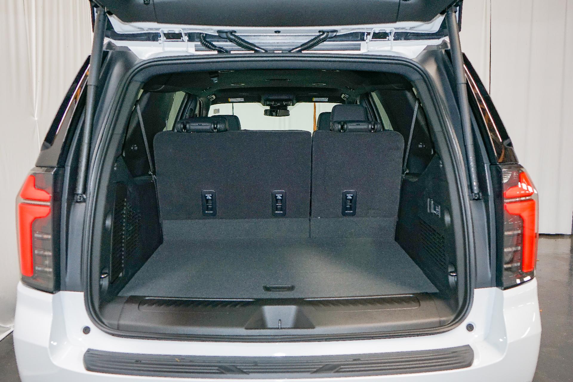 2025 Chevrolet Suburban Vehicle Photo in SMYRNA, DE 19977-2874