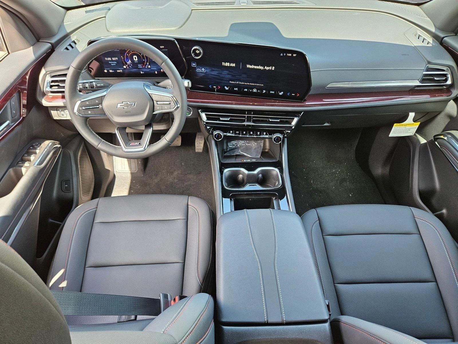 2025 Chevrolet Traverse Vehicle Photo in PEORIA, AZ 85382-3715