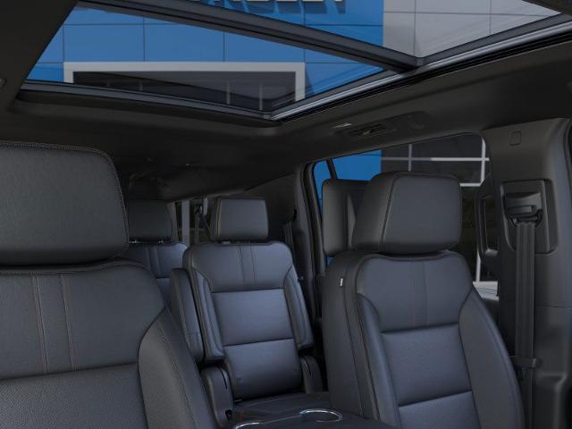 2025 Chevrolet Suburban Vehicle Photo in Roslyn, NY 11576
