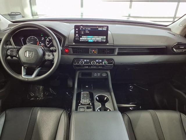 2025 Honda Pilot Vehicle Photo in Oshkosh, WI 54904