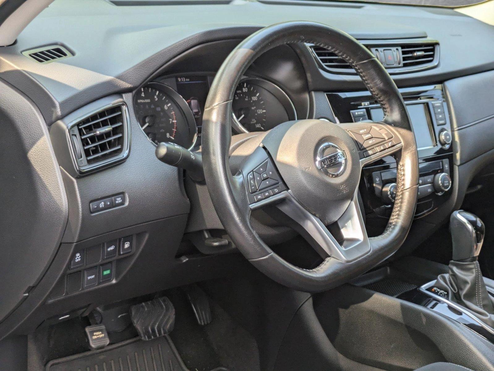 2018 Nissan Rogue Vehicle Photo in Tampa, FL 33614