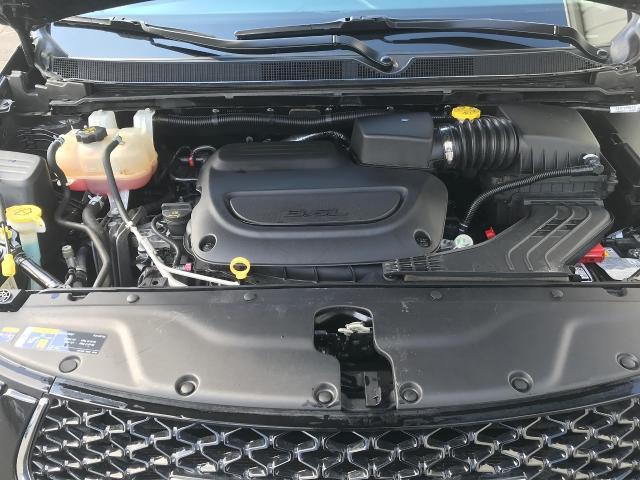 2023 Chrysler Pacifica Vehicle Photo in GREEN BAY, WI 54303-3330