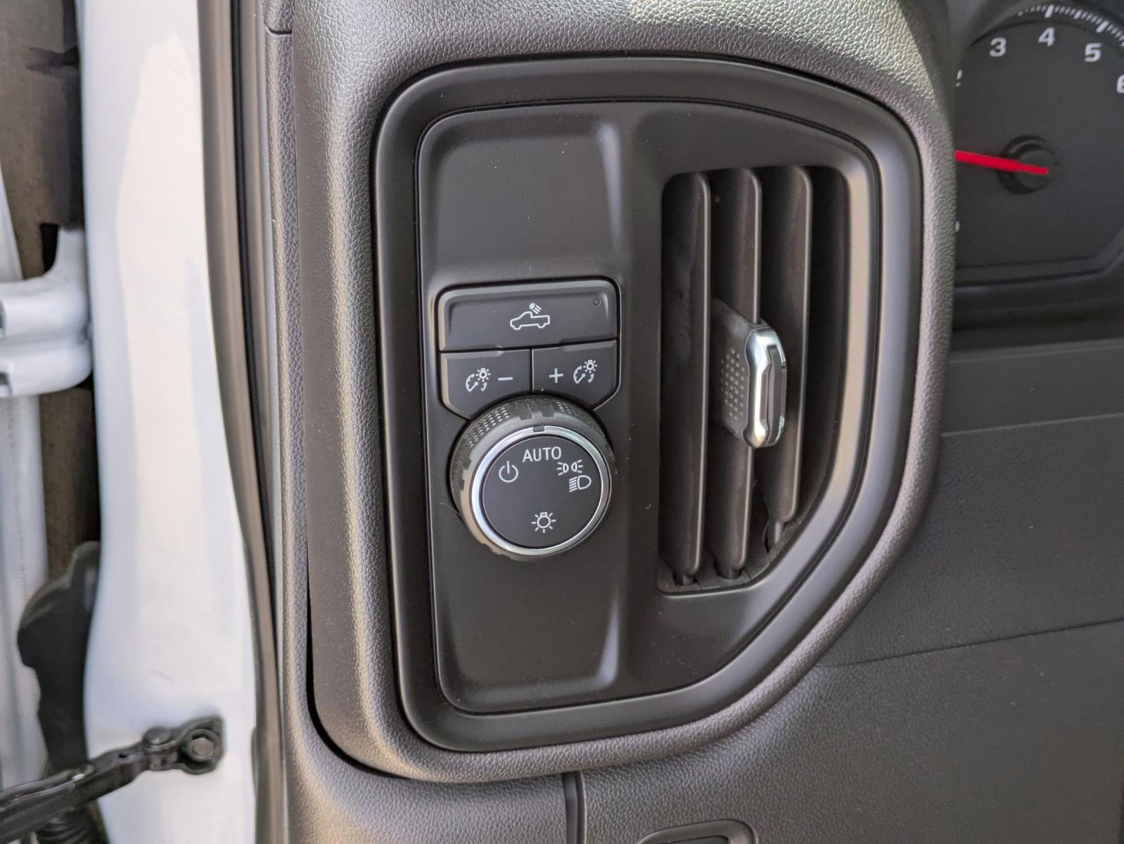 2024 Chevrolet Silverado 1500 Vehicle Photo in SELMA, TX 78154-1460