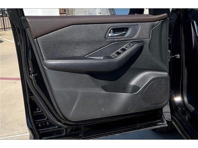 2022 Nissan Rogue Vehicle Photo in Grapevine, TX 76051