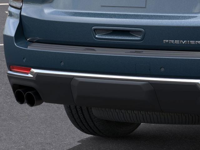 2025 Chevrolet Suburban Vehicle Photo in Roslyn, NY 11576