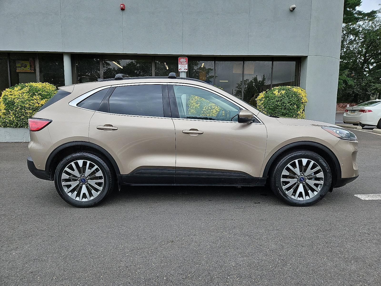2020 Ford Escape Vehicle Photo in Jenkintown, PA 19046