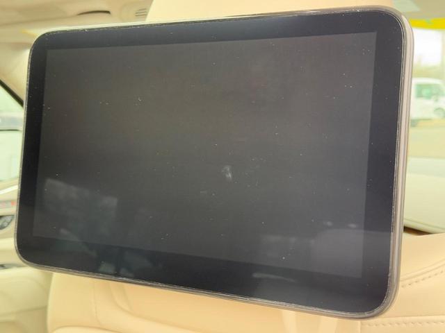 2024 Cadillac Escalade ESV Vehicle Photo in COLUMBIA, MO 65203-3903