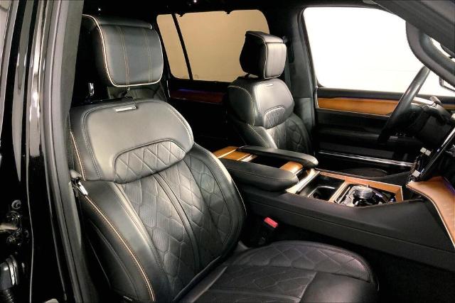 2022 Jeep Grand Wagoneer Vehicle Photo in Kansas City, MO 64114