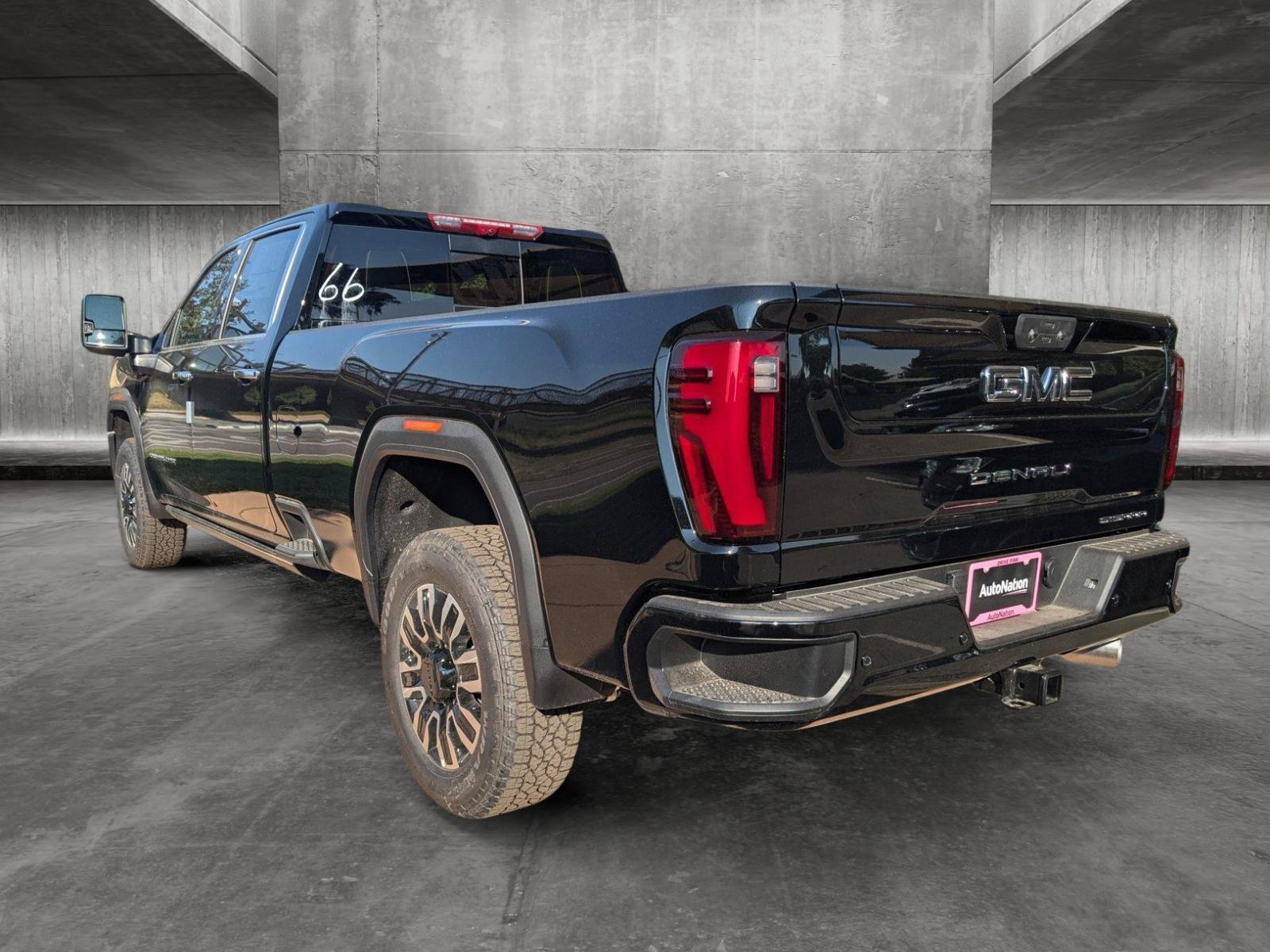 2024 GMC Sierra 2500 HD Vehicle Photo in LONE TREE, CO 80124-2750