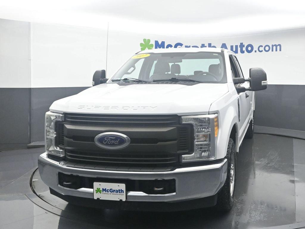 2017 Ford Super Duty F-250 SRW Vehicle Photo in Cedar Rapids, IA 52402