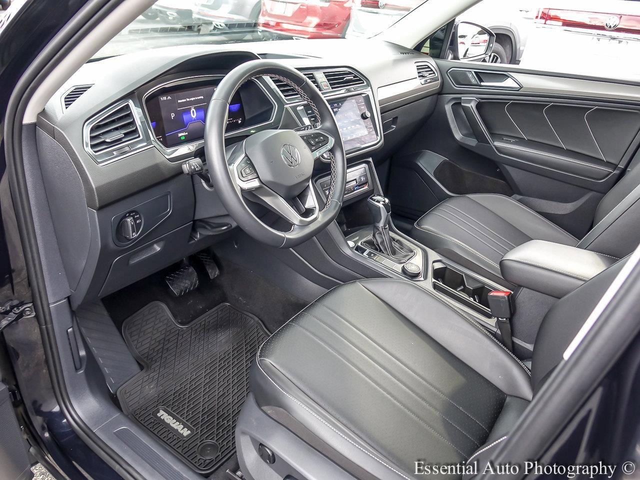 2023 Volkswagen Tiguan Vehicle Photo in Saint Charles, IL 60174