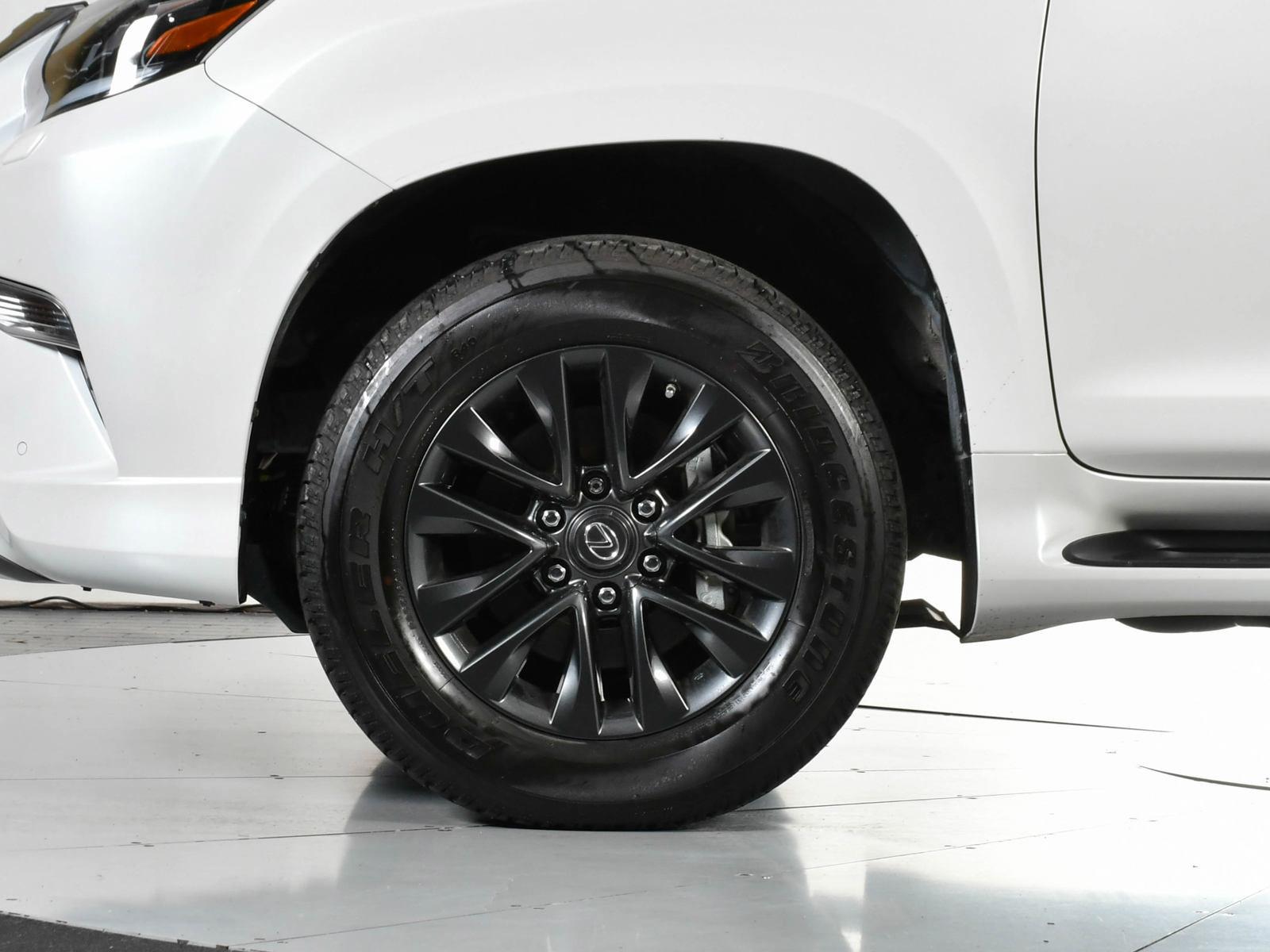 2023 Lexus GX 460 Vehicle Photo in DALLAS, TX 75235