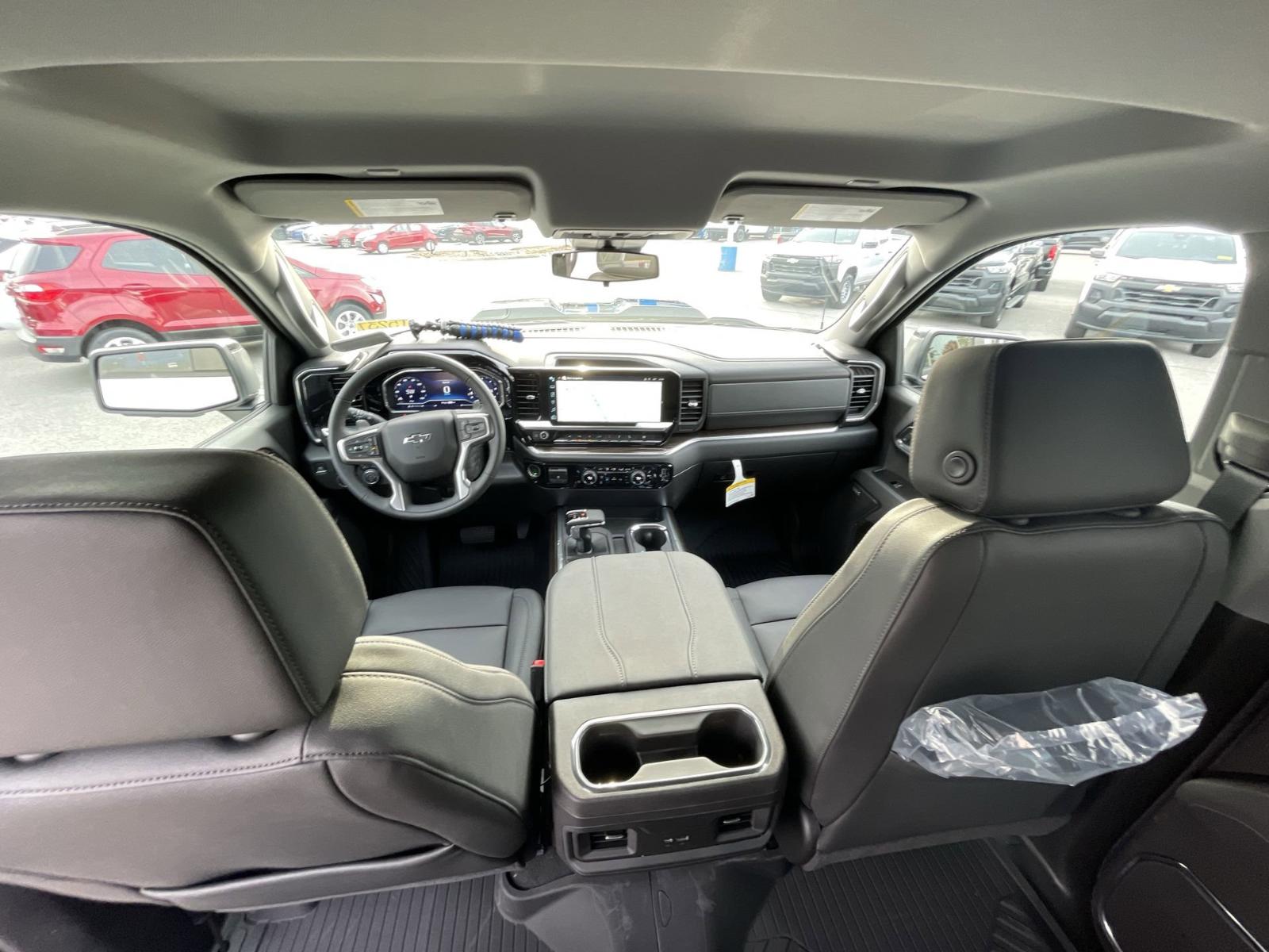 2025 Chevrolet Silverado 1500 Vehicle Photo in BENTONVILLE, AR 72712-4322