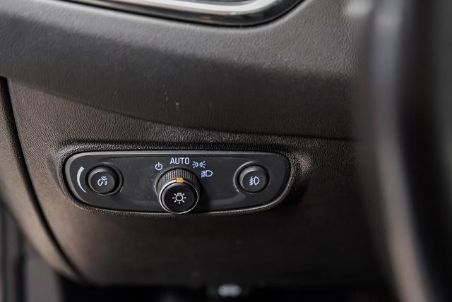 2020 Chevrolet Equinox Vehicle Photo in Akron, OH 44312