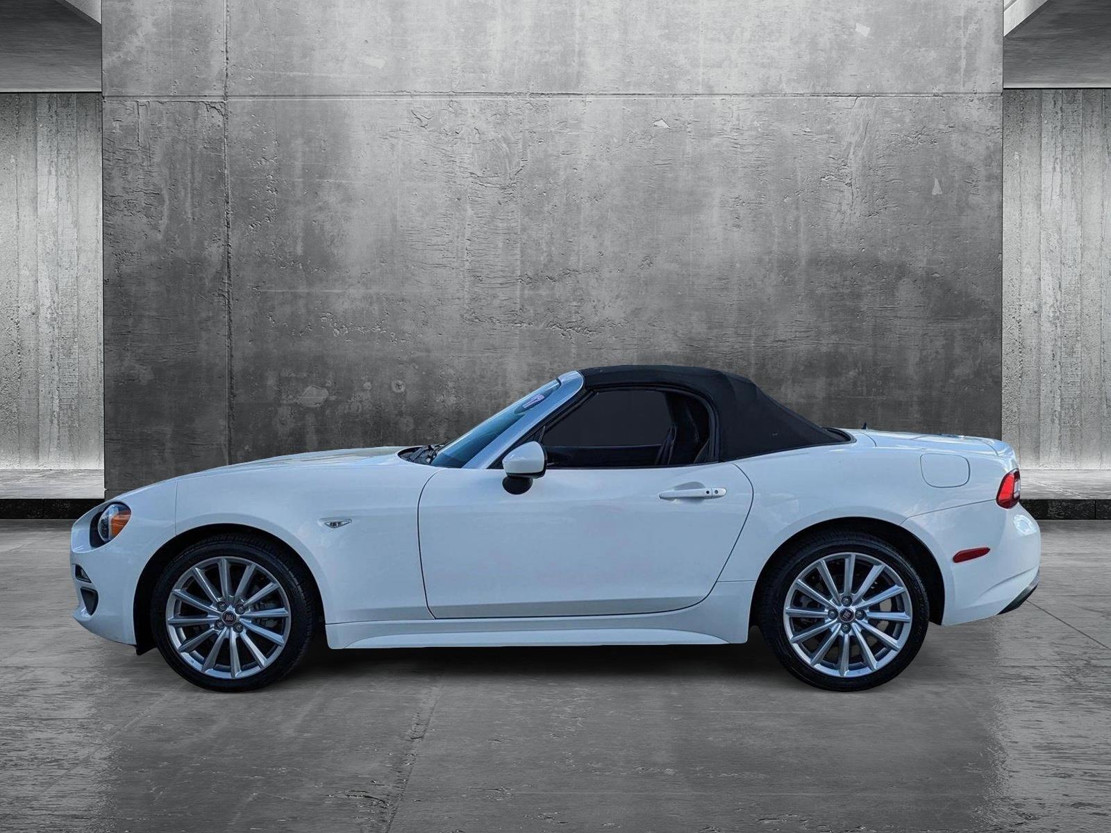 2017 FIAT 124 Spider Vehicle Photo in Sanford, FL 32771