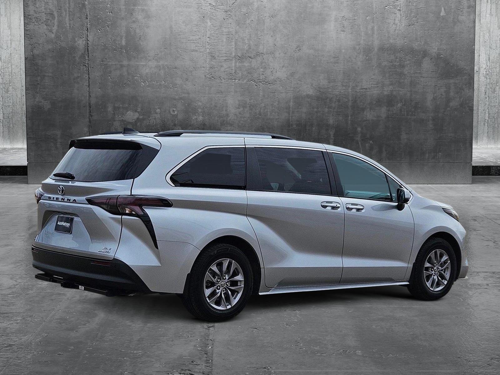 2023 Toyota Sienna Vehicle Photo in AMARILLO, TX 79106-1809