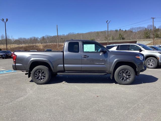 2022 Toyota Tacoma 4WD Vehicle Photo in GARDNER, MA 01440-3110