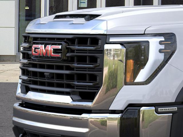 2025 GMC Sierra 3500 HD Vehicle Photo in DANBURY, CT 06810-5034