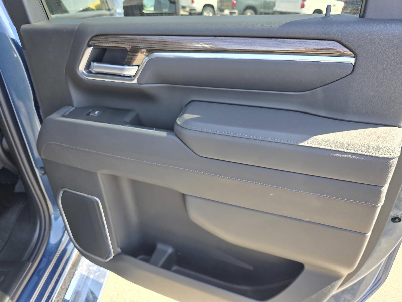 2025 Chevrolet Silverado 2500 HD Vehicle Photo in Rolla, MO 65401