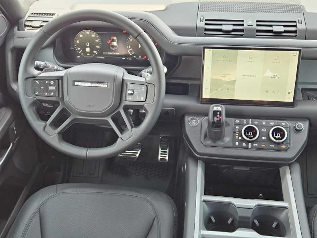 2025 Defender Vehicle Photo in AUSTIN, TX 78717