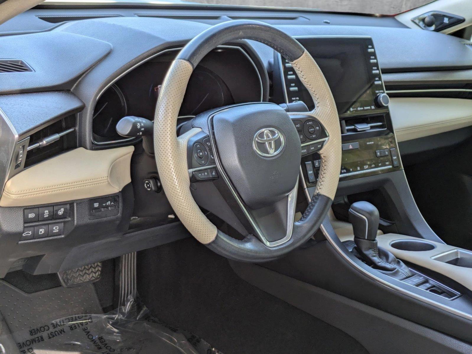 2019 Toyota Avalon Vehicle Photo in Tampa, FL 33614