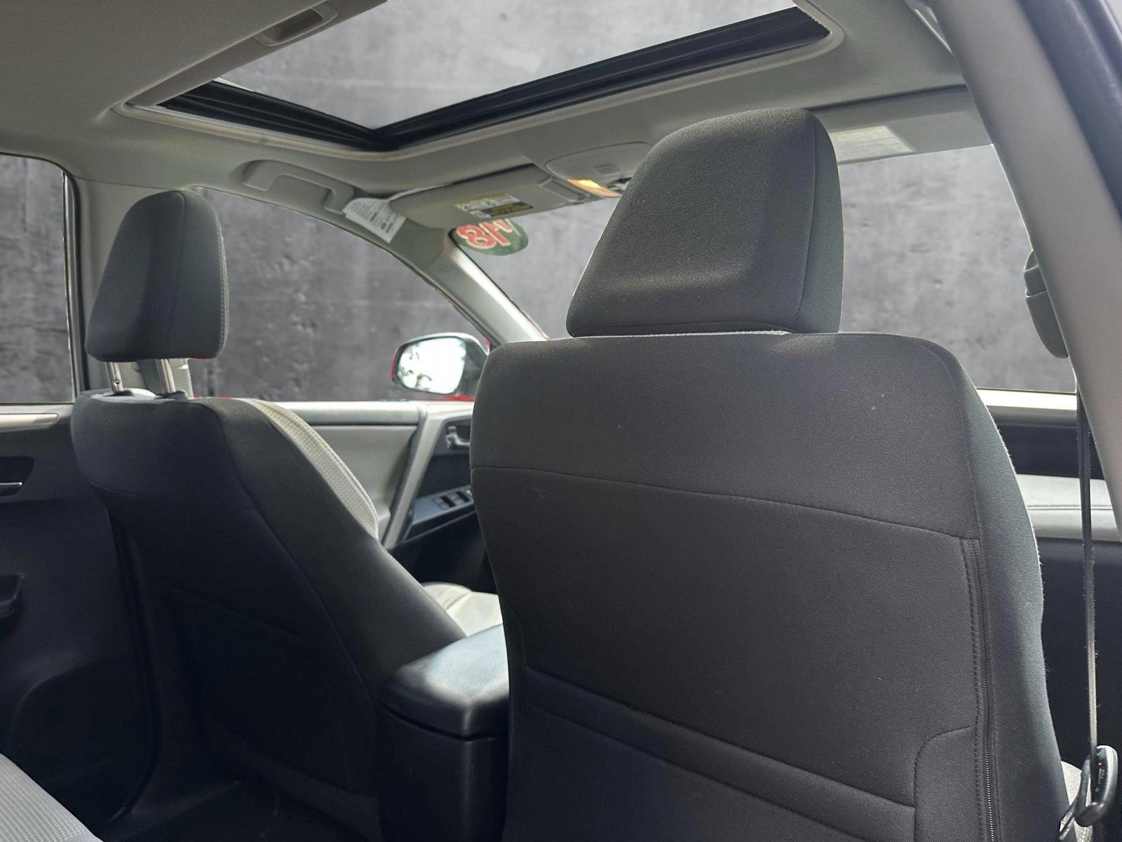 2018 Toyota RAV4 Vehicle Photo in Hollywood, FL 33021