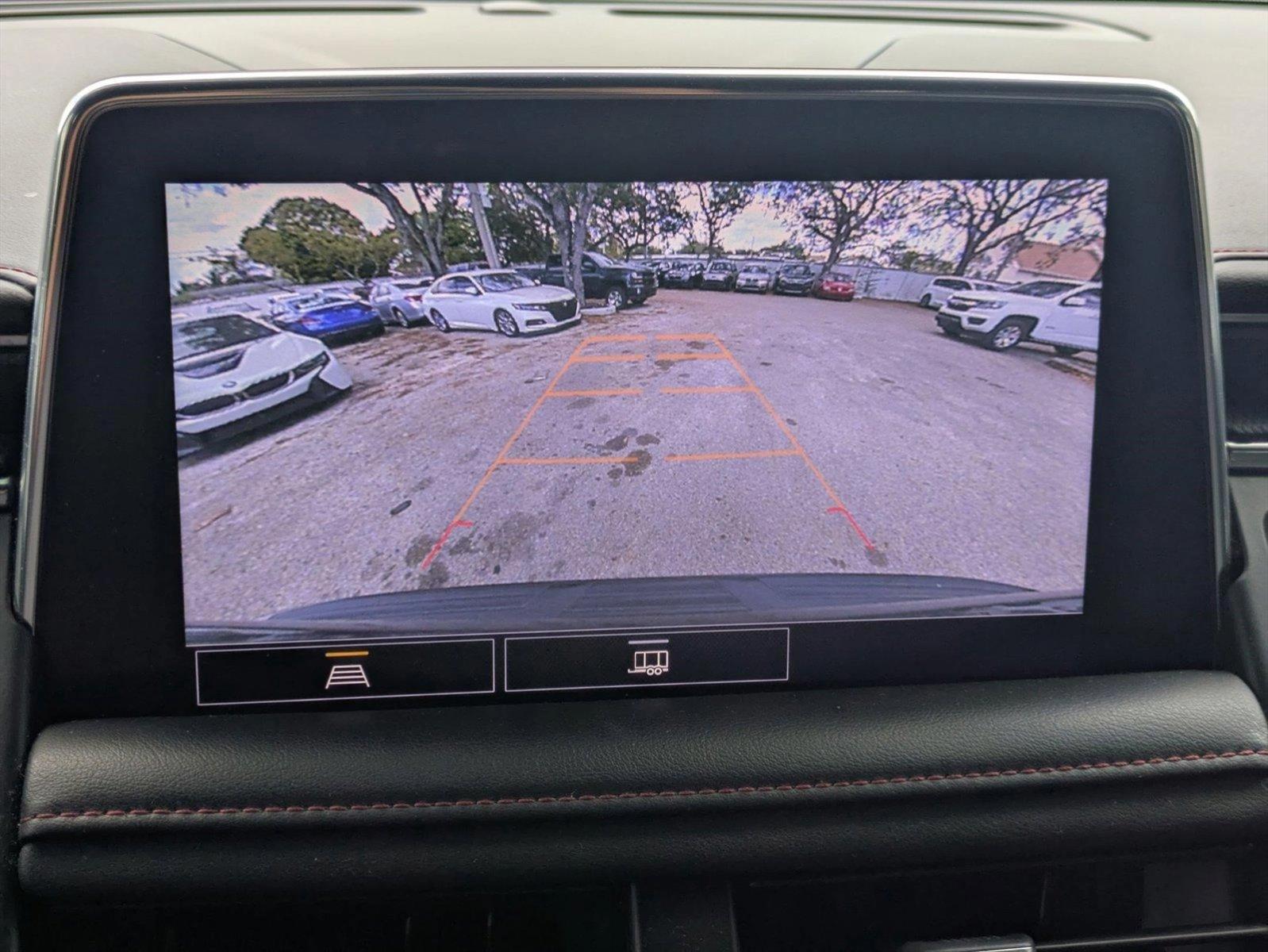 2021 Chevrolet Suburban Vehicle Photo in GREENACRES, FL 33463-3207