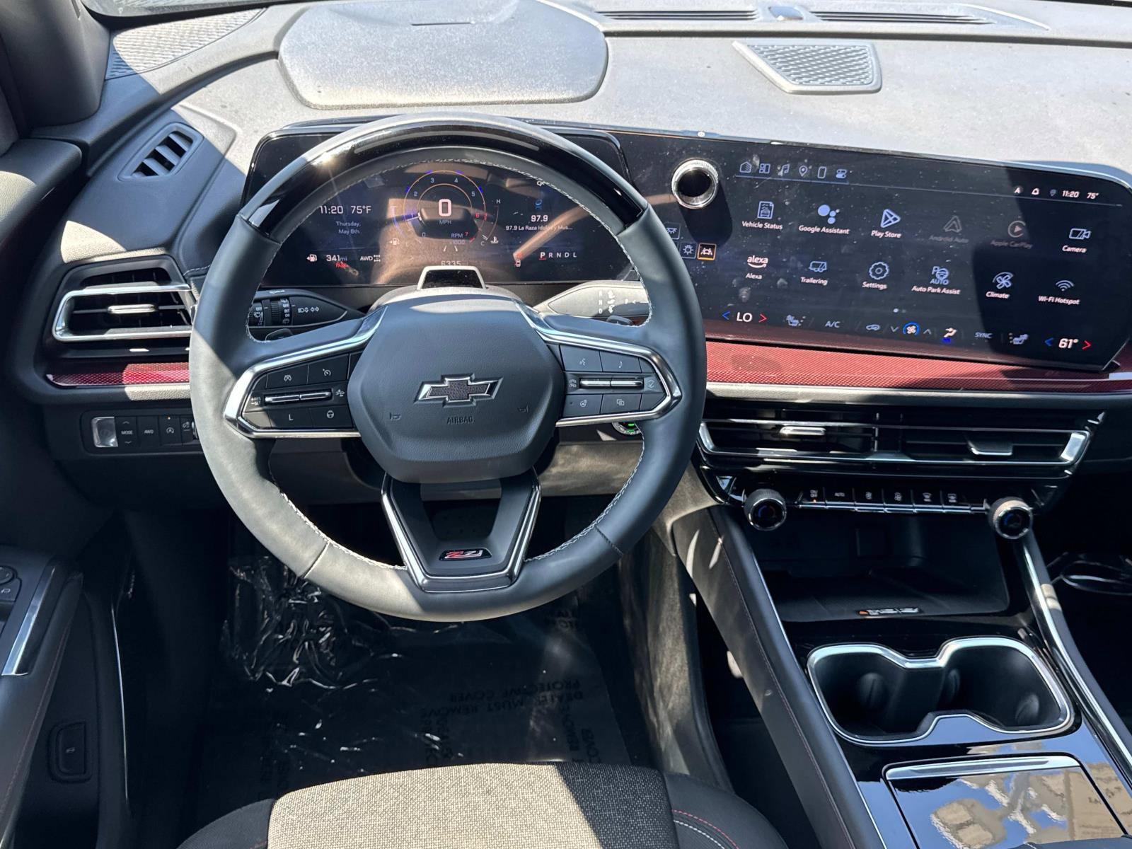 2024 Chevrolet Traverse Vehicle Photo in LOS ANGELES, CA 90007-3794