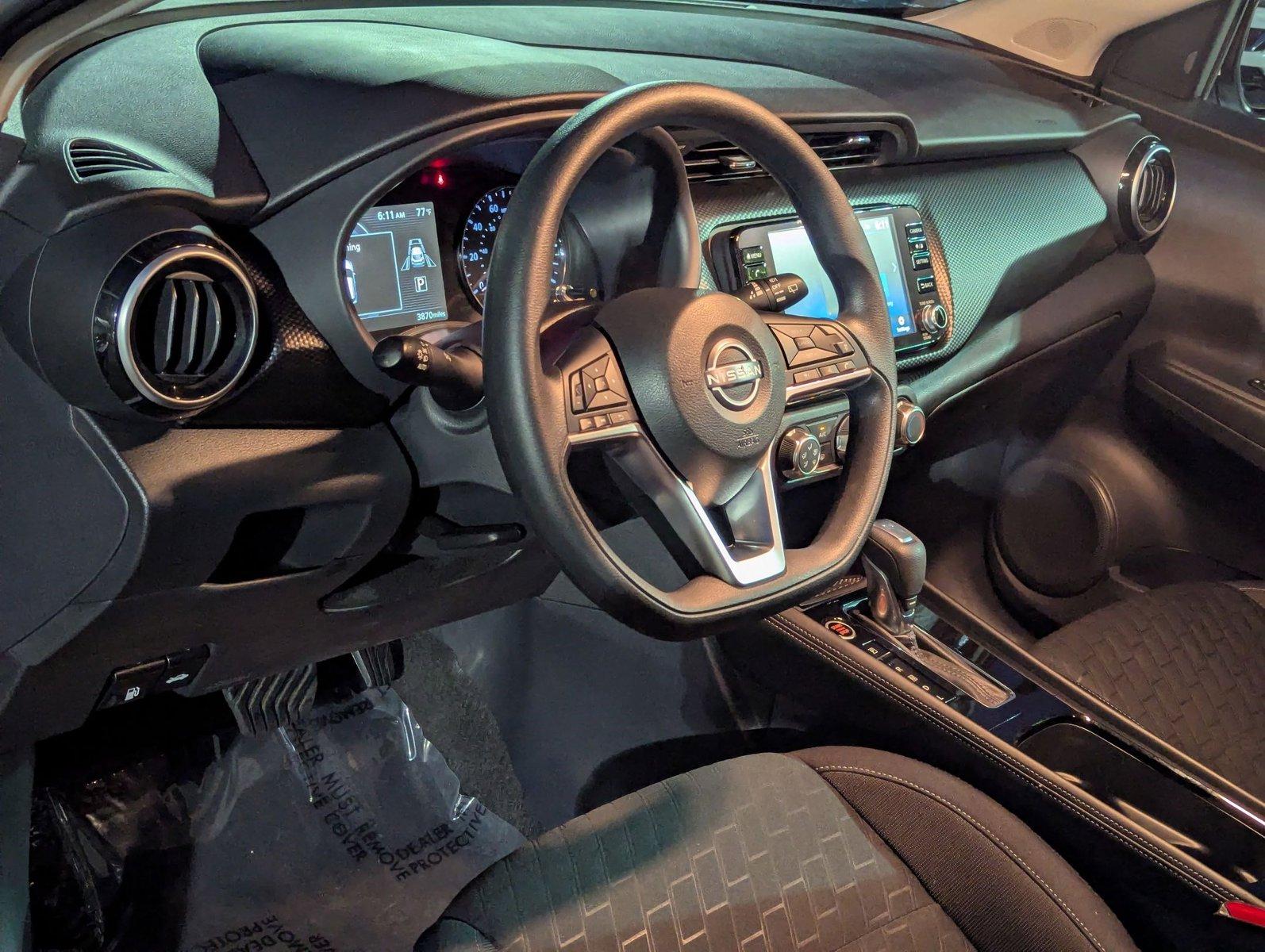2024 Nissan Kicks Vehicle Photo in Miami, FL 33135