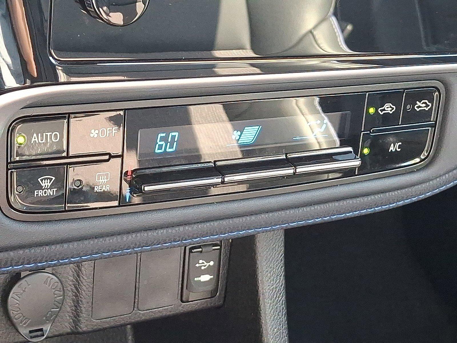 2018 Toyota Corolla Vehicle Photo in Harrisburg, PA 17111