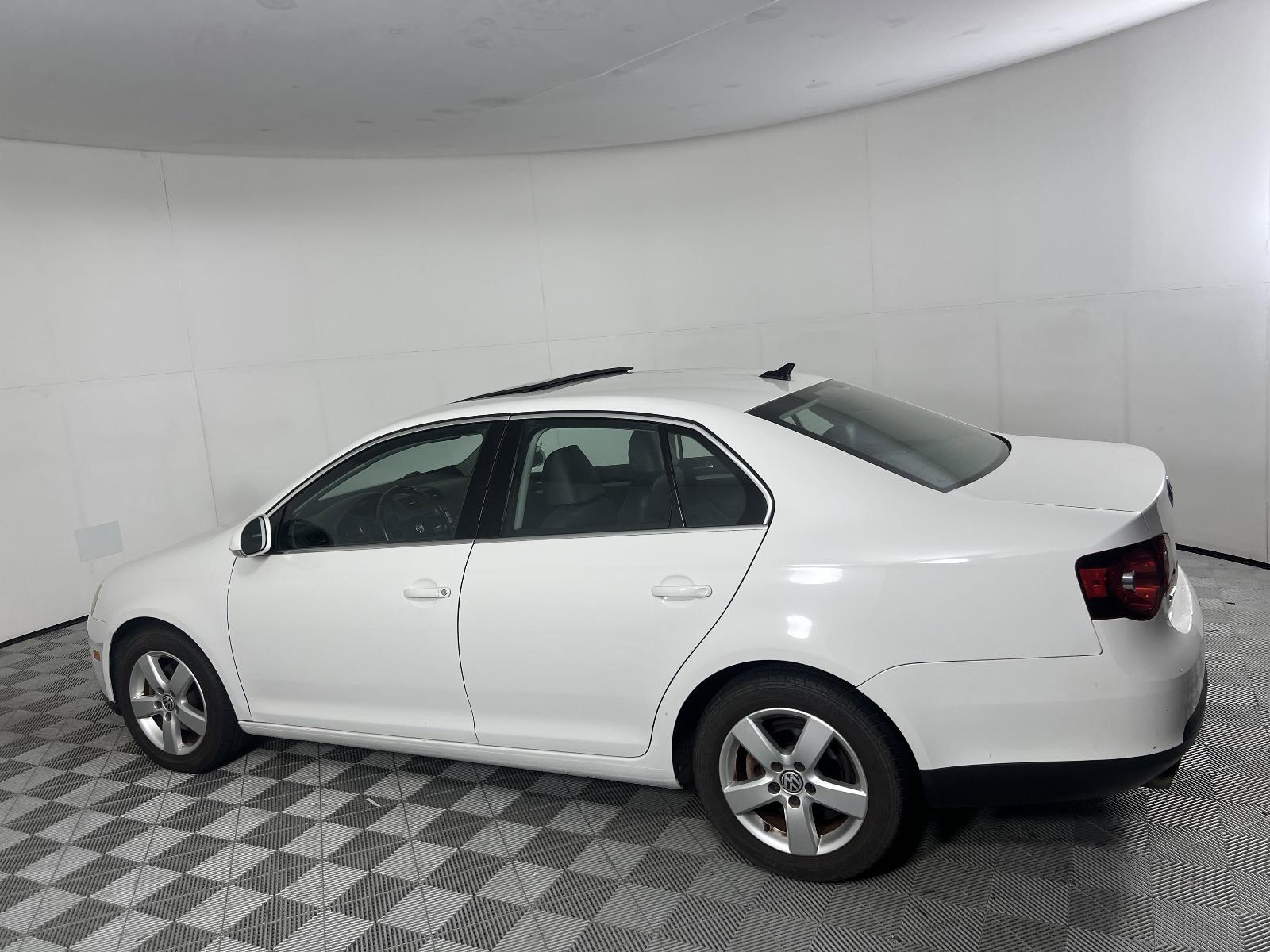 2009 Volkswagen Jetta Sedan Vehicle Photo in Georgetown, TX 78626