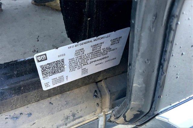 2023 GMC Yukon XL Vehicle Photo in TOPEKA, KS 66609-0000