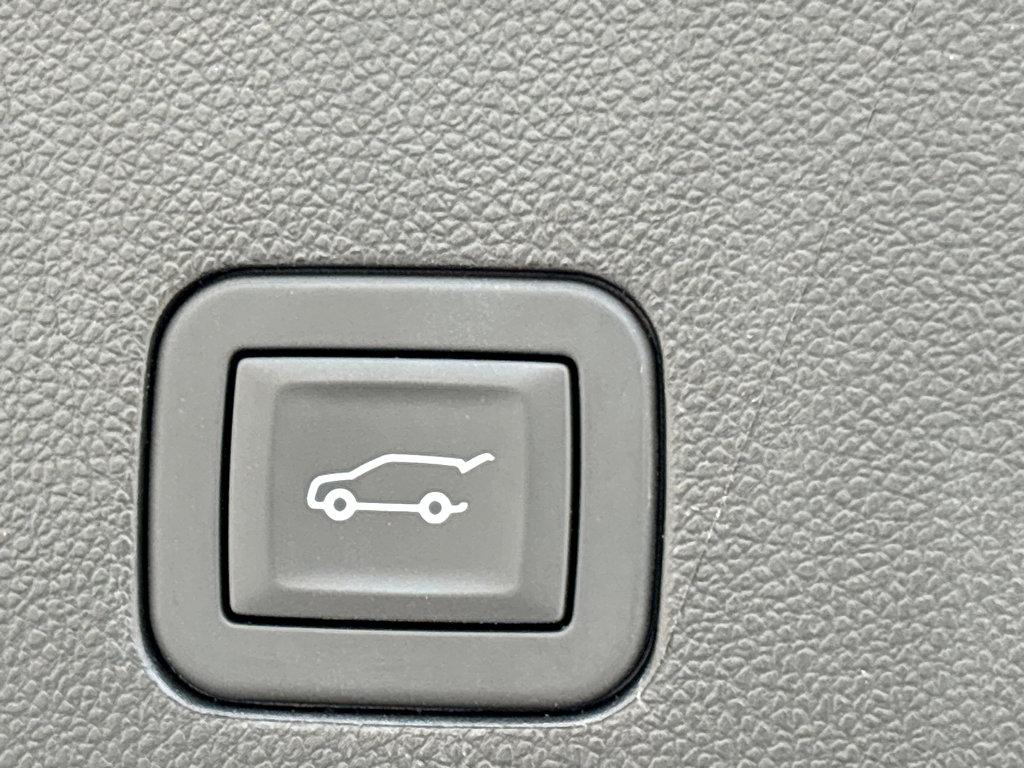 2024 Chevrolet Suburban Vehicle Photo in POOLER, GA 31322-3252