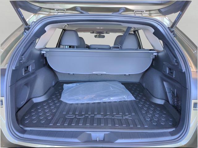 2024 Subaru Outback Vehicle Photo in Green Bay, WI 54304