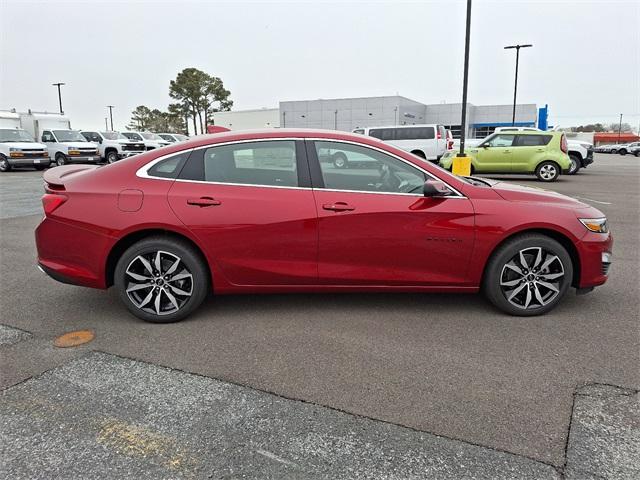 2025 Chevrolet Malibu Vehicle Photo in BERLIN, MD 21811-1121