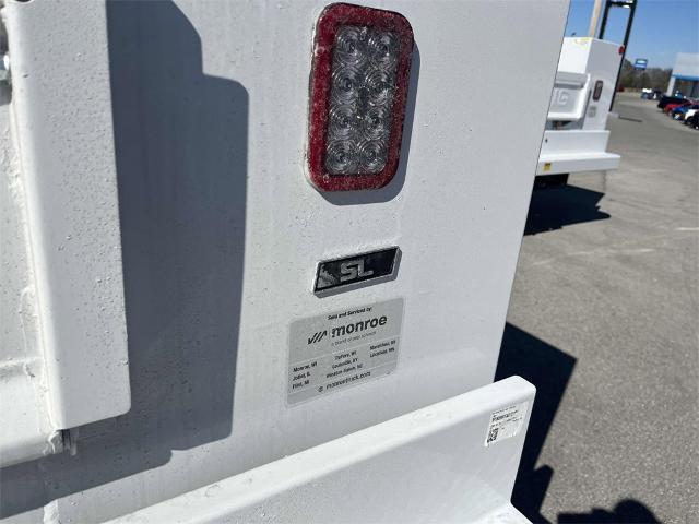 2024 Chevrolet Silverado 3500 HD Chassis Cab Vehicle Photo in ALCOA, TN 37701-3235
