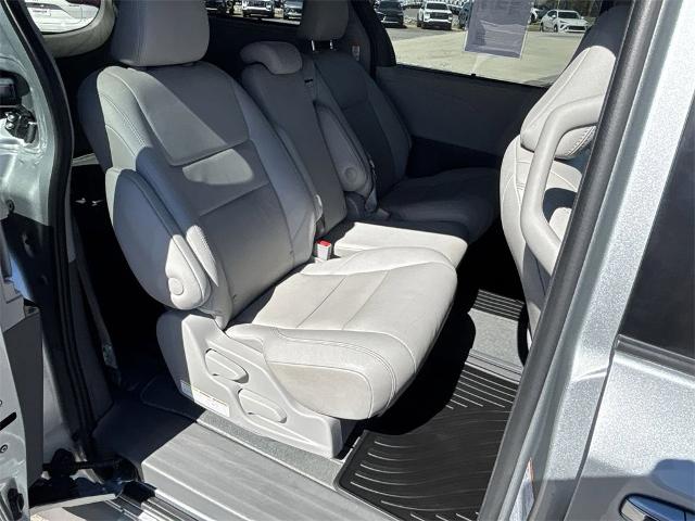 2020 Toyota Sienna Vehicle Photo in ALBERTVILLE, AL 35950-0246