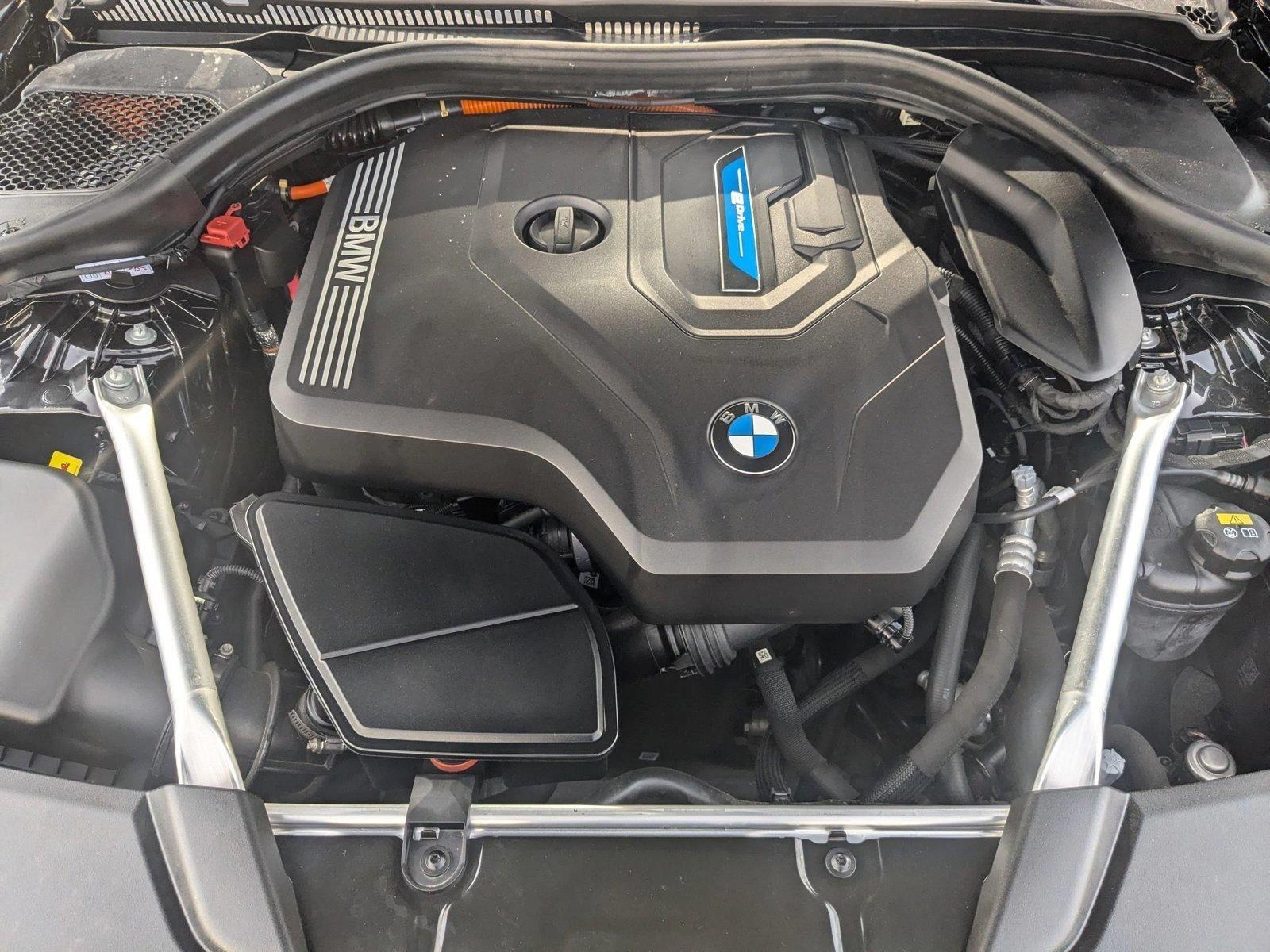 2022 BMW 530e xDrive Vehicle Photo in Towson, MD 21204