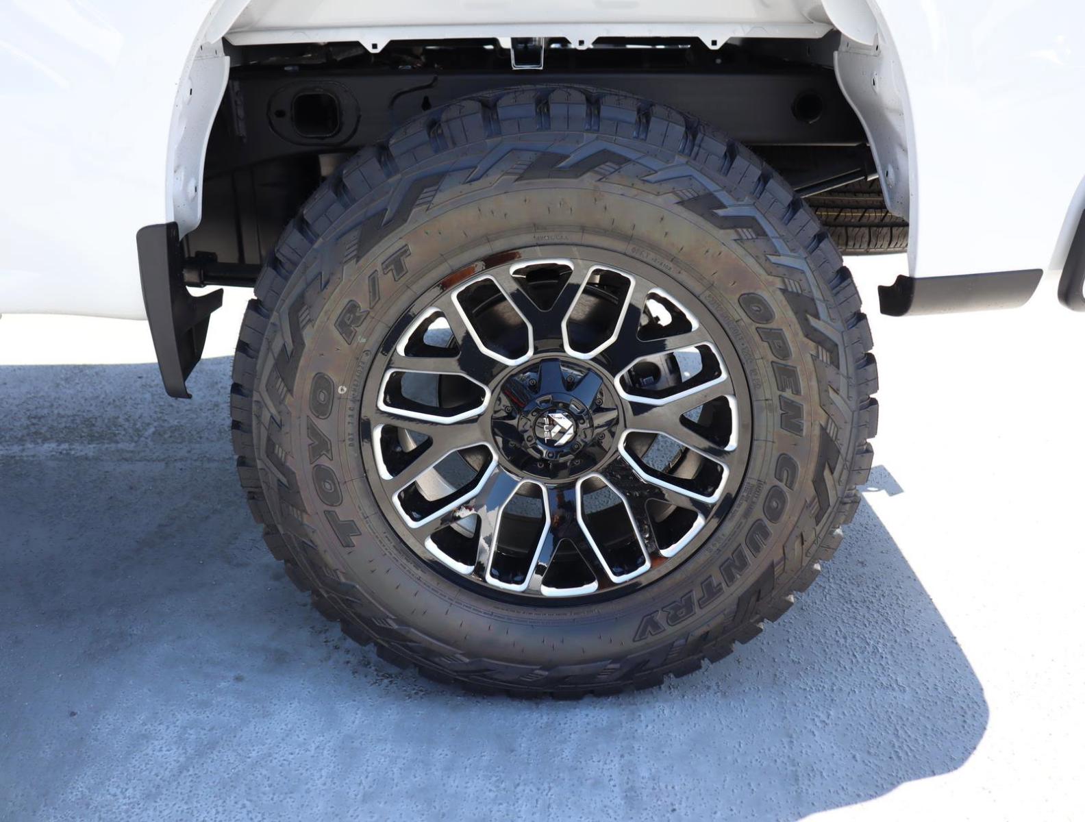2025 Chevrolet Silverado 1500 Vehicle Photo in LOS ANGELES, CA 90007-3794