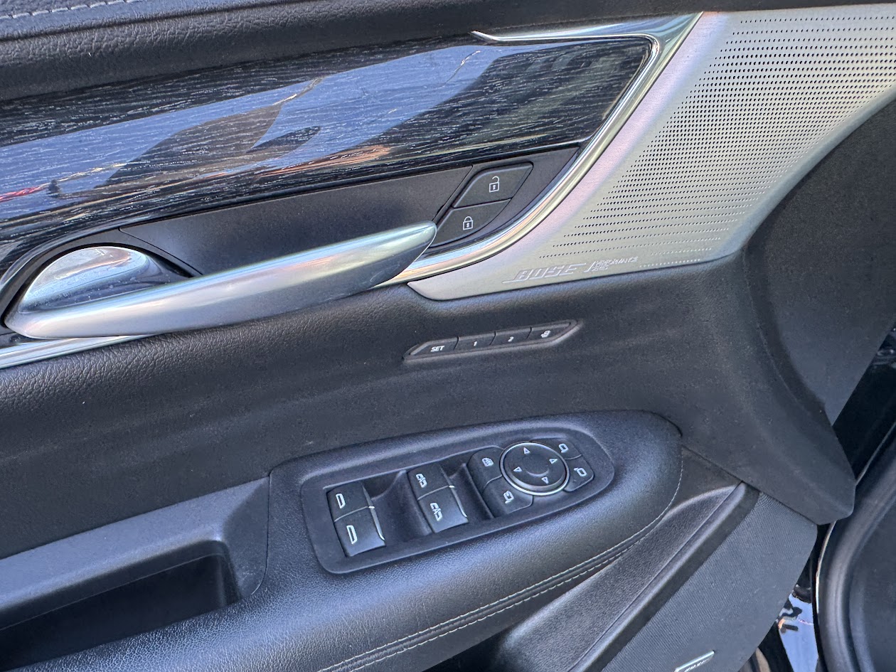 2022 Cadillac XT5 Vehicle Photo in BOONVILLE, IN 47601-9633