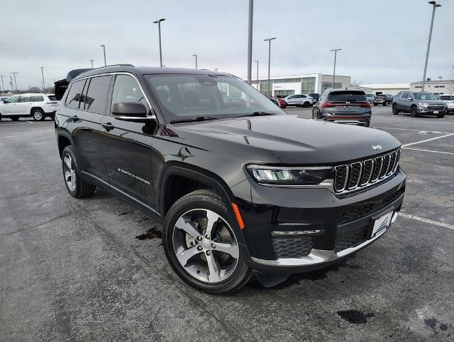 2023 Jeep Grand Cherokee L Vehicle Photo in GREEN BAY, WI 54304-5303